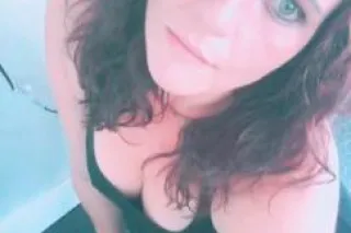 Confident and ready to mingle.... - Image 2