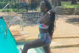 26 young pretty thang ready to have fun - Image 3