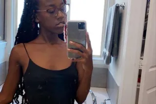 26 young pretty thang ready to have fun - Image 1